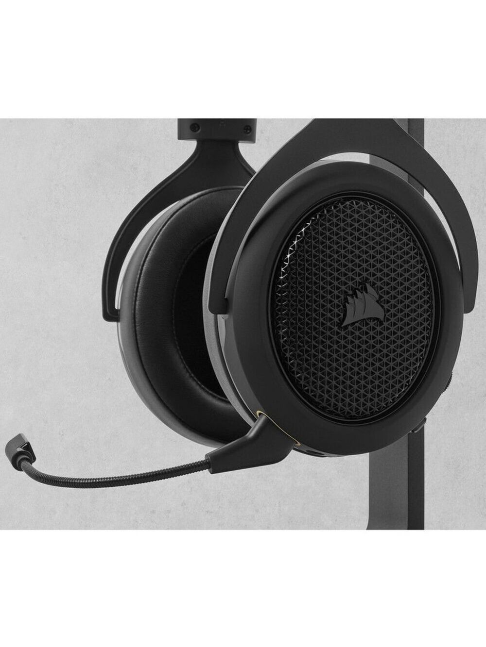 Corsair HS70 Bluetooth Gaming Headset in Black - Picture 11 of 13